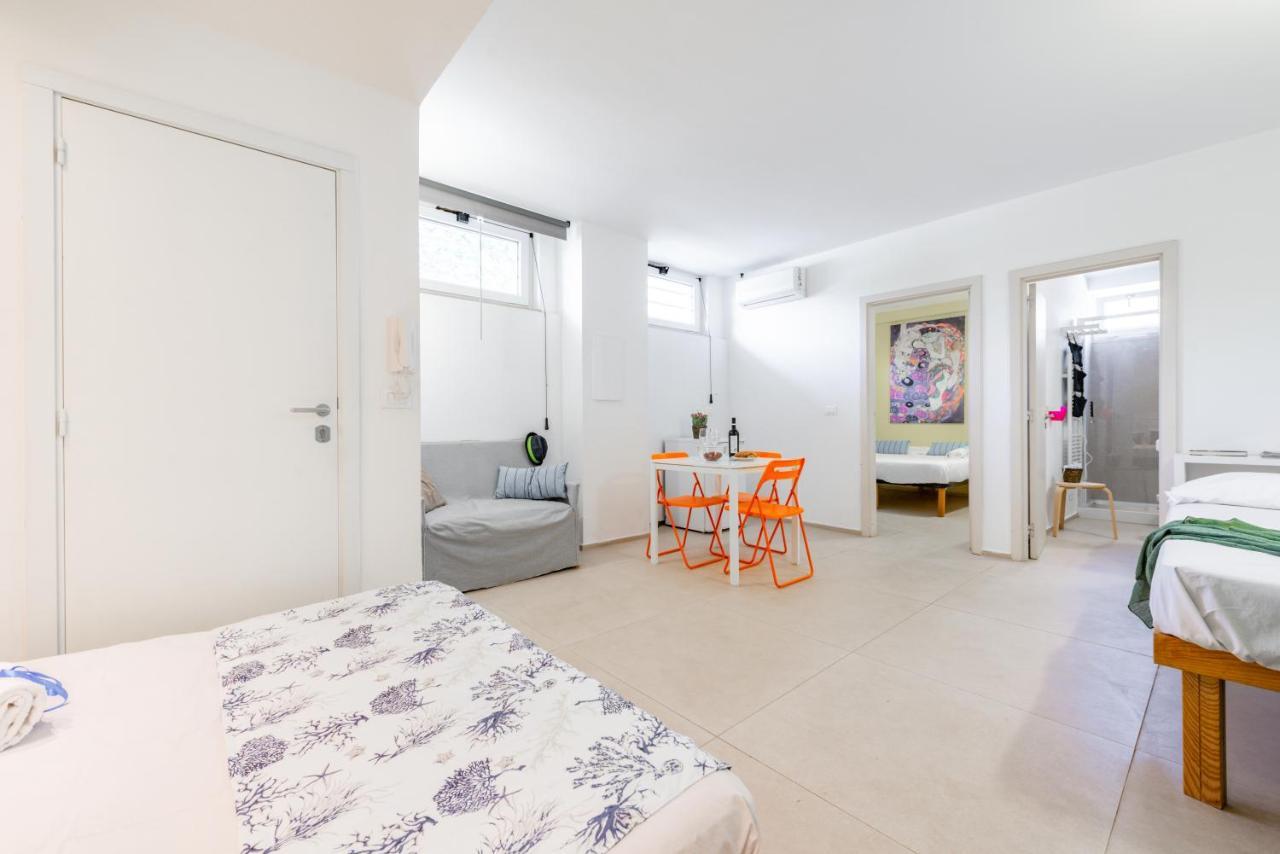 Casalmare Apartments One Step From The Sea Mola di Bari Extérieur photo